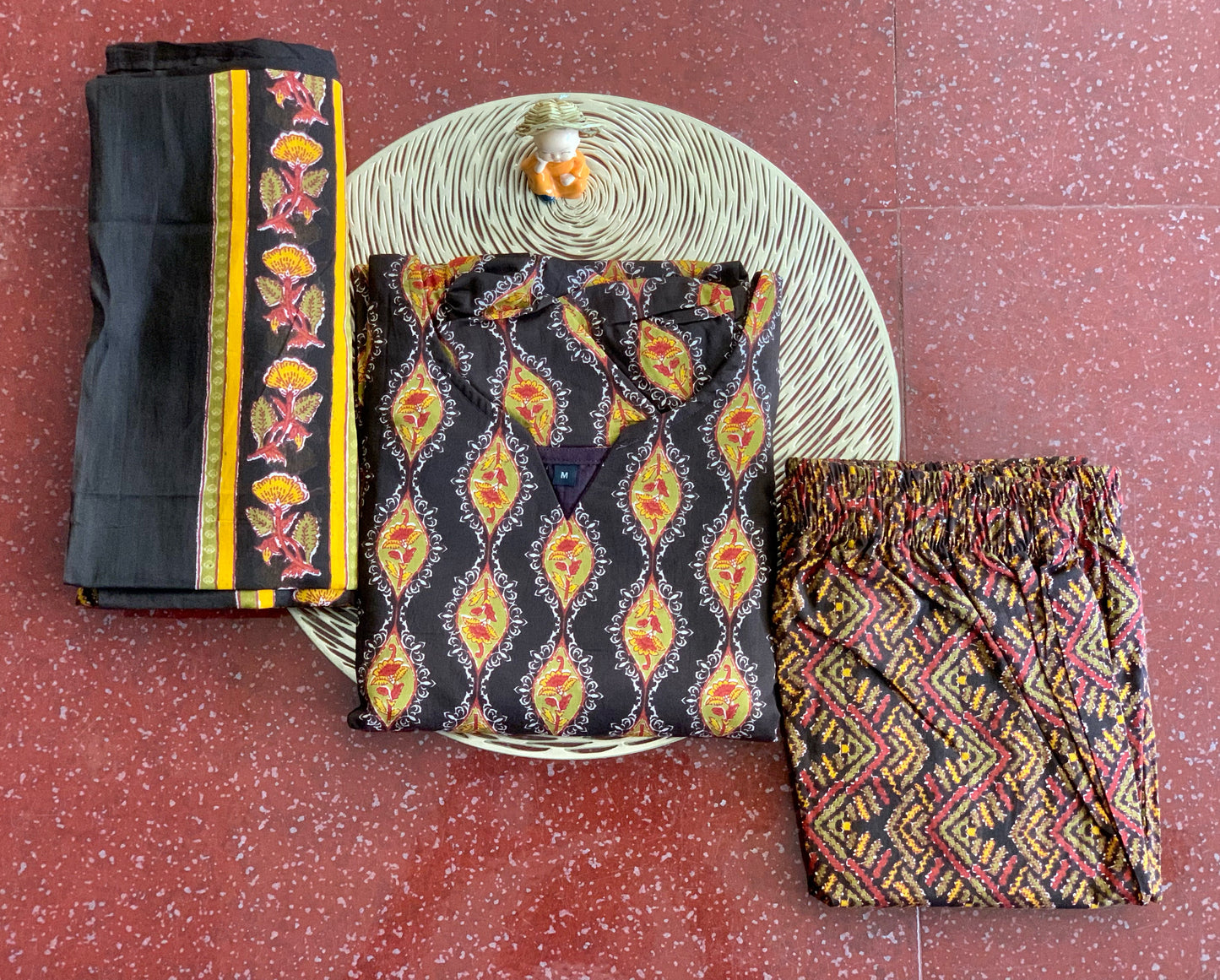 Charcoal bloom - Salwar suit set
