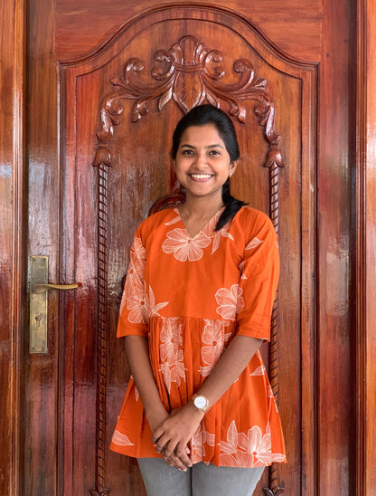 Dancing dahlias - Short Tops