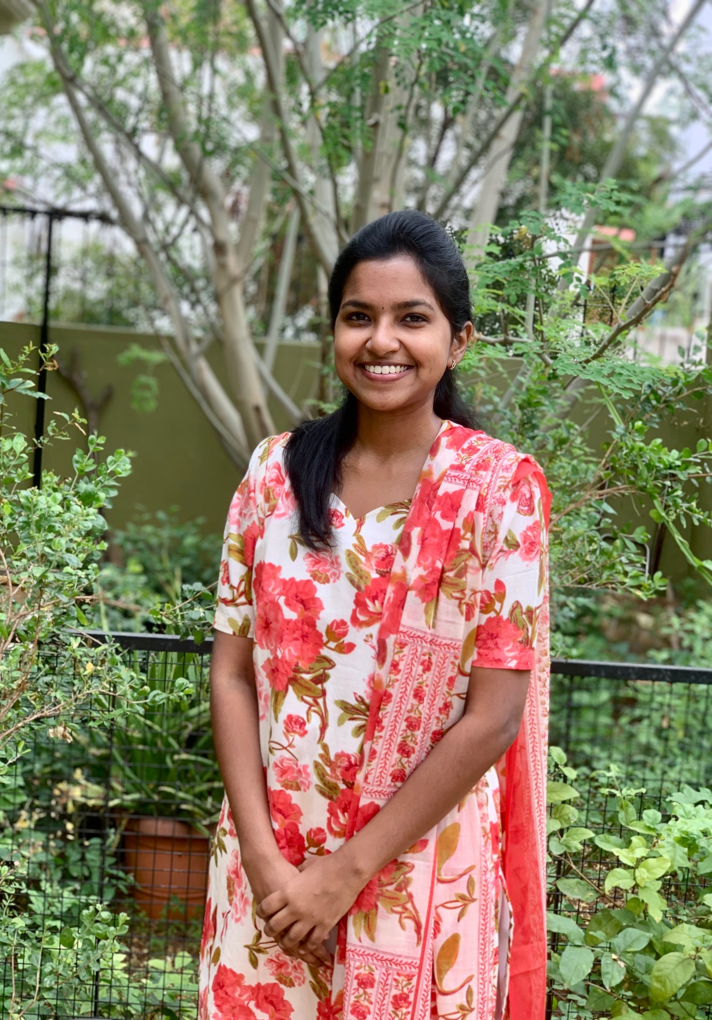Red rose - ⁠Top and dupatta set